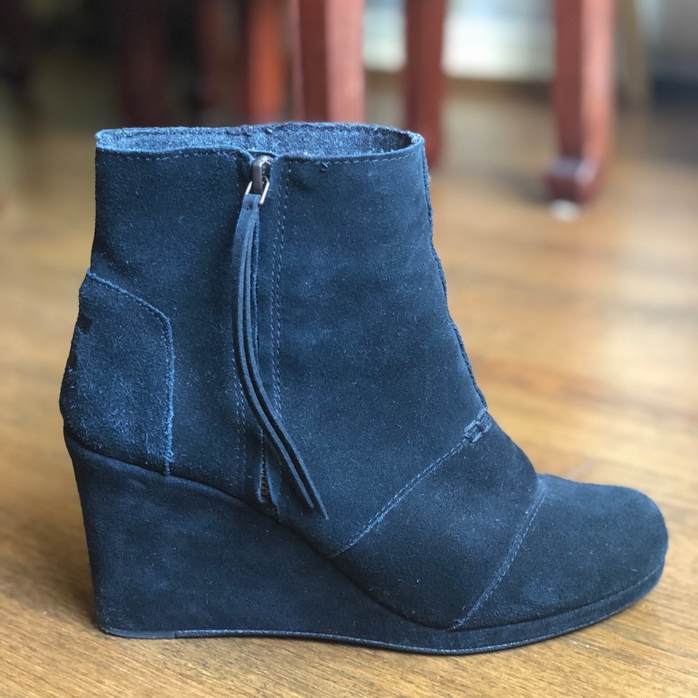 Toms Black Suede High Desert Wedge